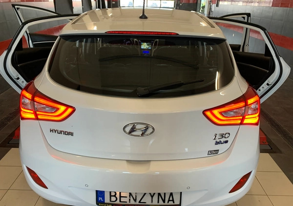 Hyundai I30 cena 34500 przebieg: 201000, rok produkcji 2012 z Środa Śląska małe 121